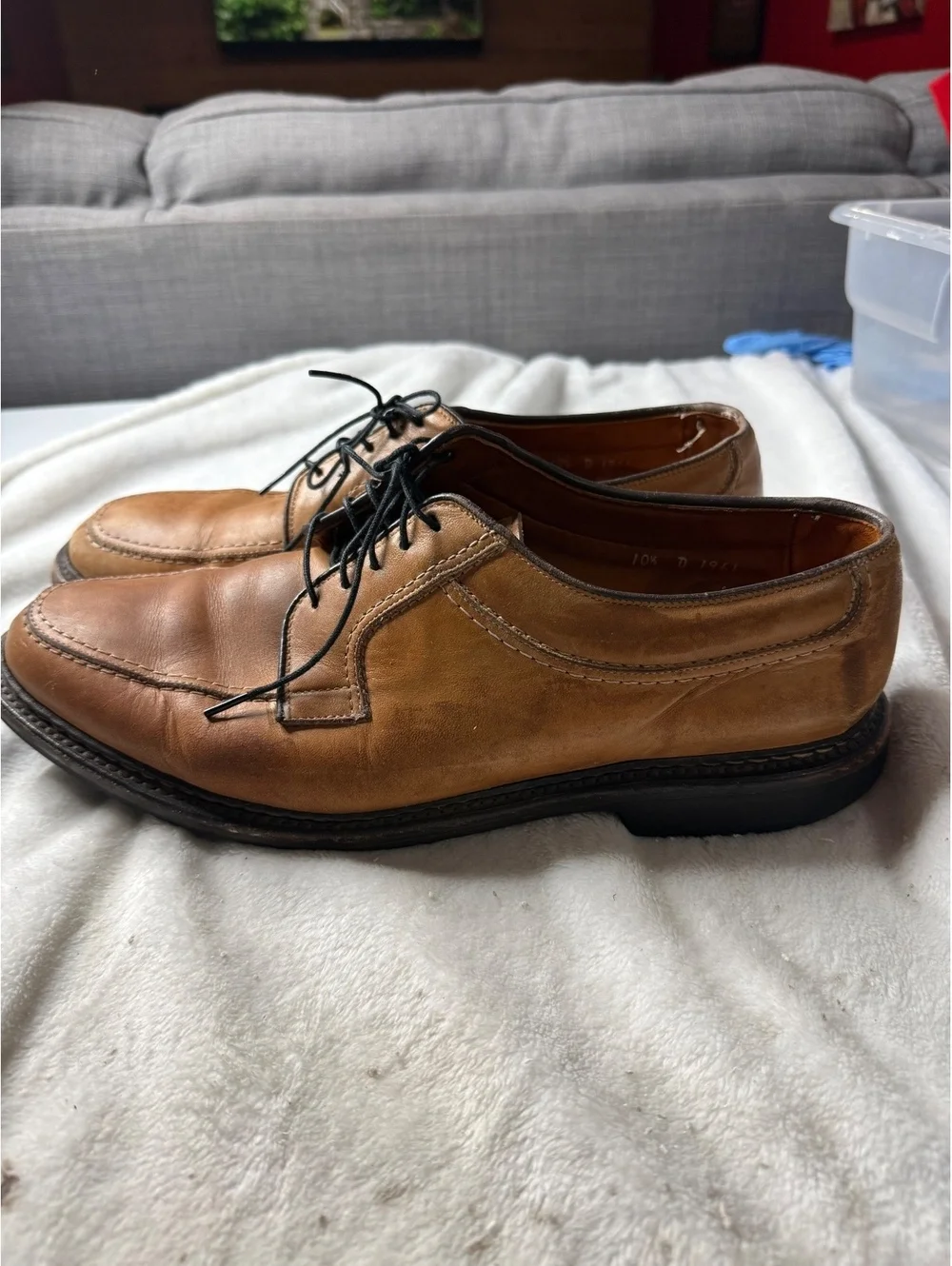 Allen Edmonds Men's Tan Leather Dress Shoes Size 10.5 D Classic Lace-Up
